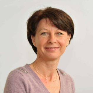 Fabienne FAMCHON -Directrice de la communication et des admissions